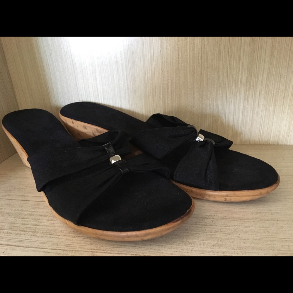 Tuscany Easy Street Wedge Black Sandal